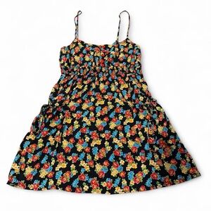 TwentyOne Floral Mini Dress w/ spaghetti straps. Like New. Size S .